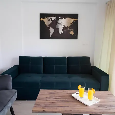 Melodia Lefkada 5 *